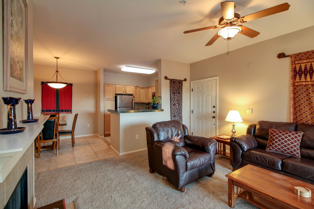 1500 E. Pusch Wilderness Dr. #17203